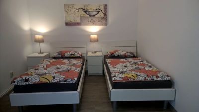 Schlafzimmer 2